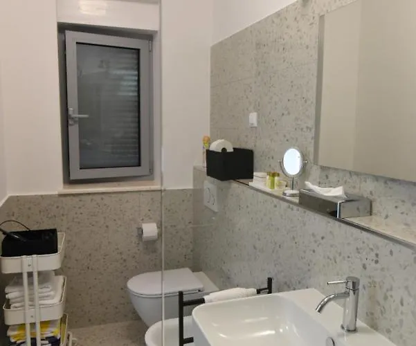 Buric House - Klasik And Mini Rovinj